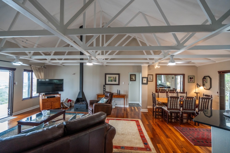 3 Bedroom Property for Sale in Seafield Eastern Cape